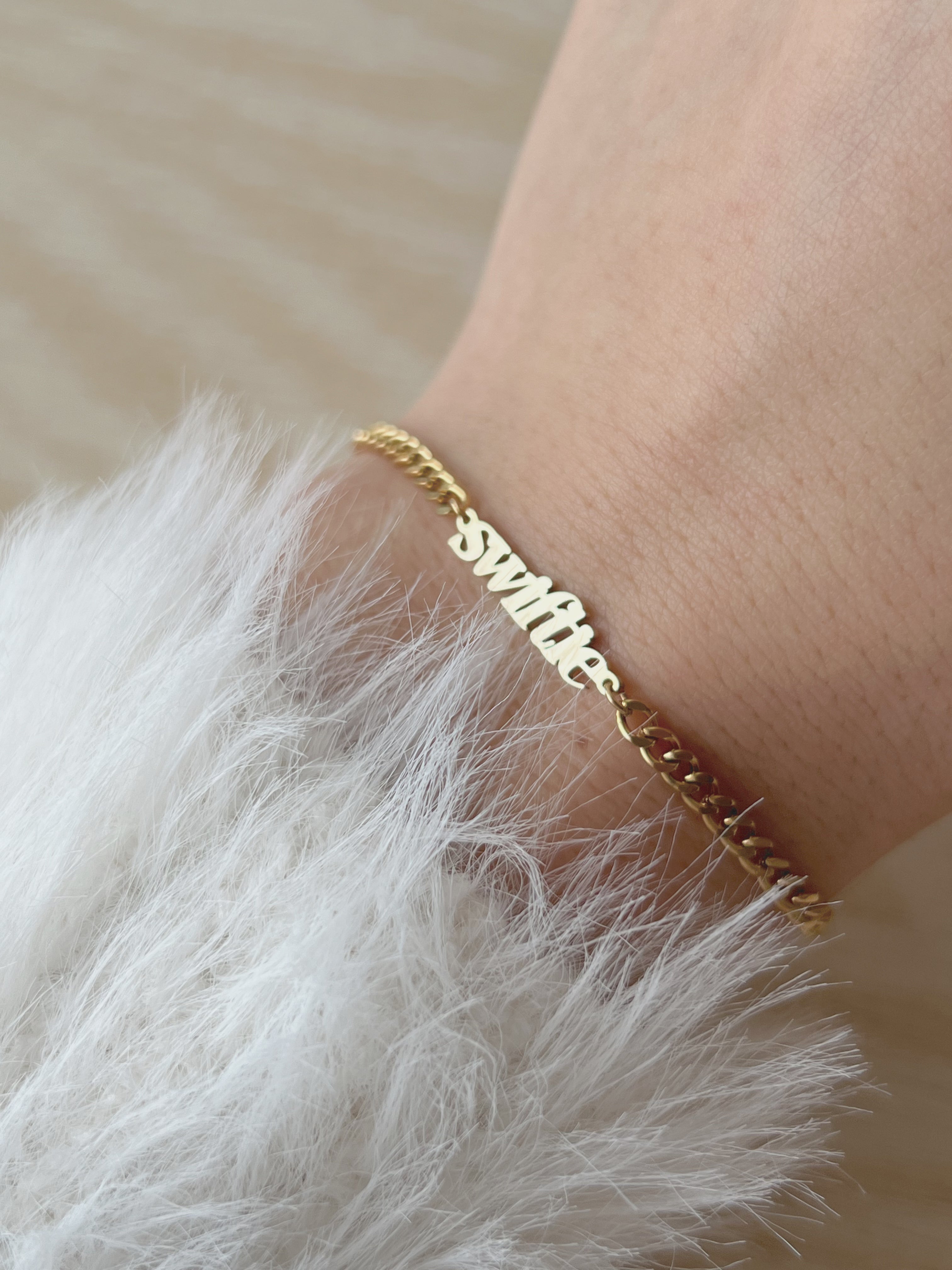 Swiftie-Armband