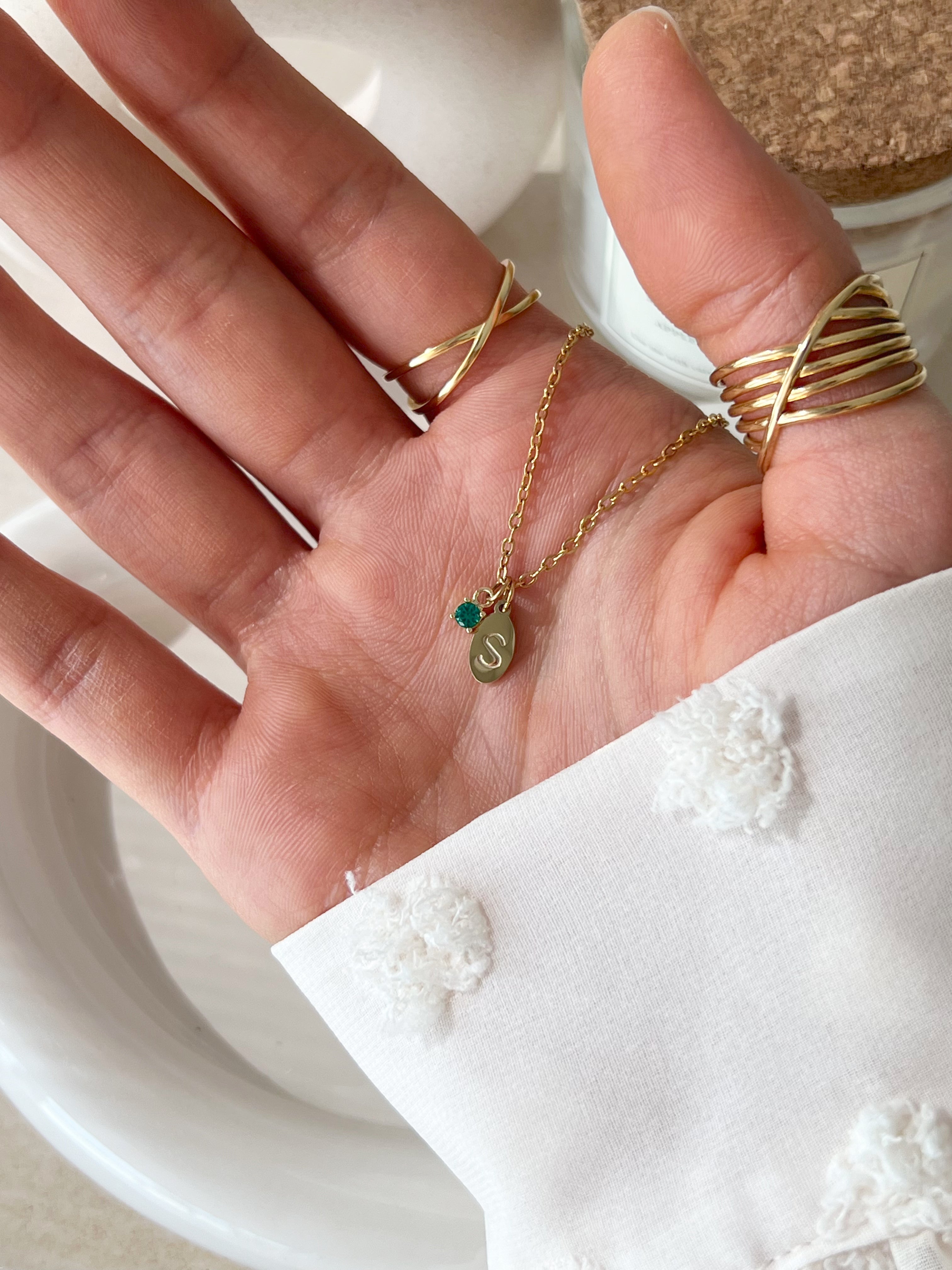 Zierliche Initialenkette